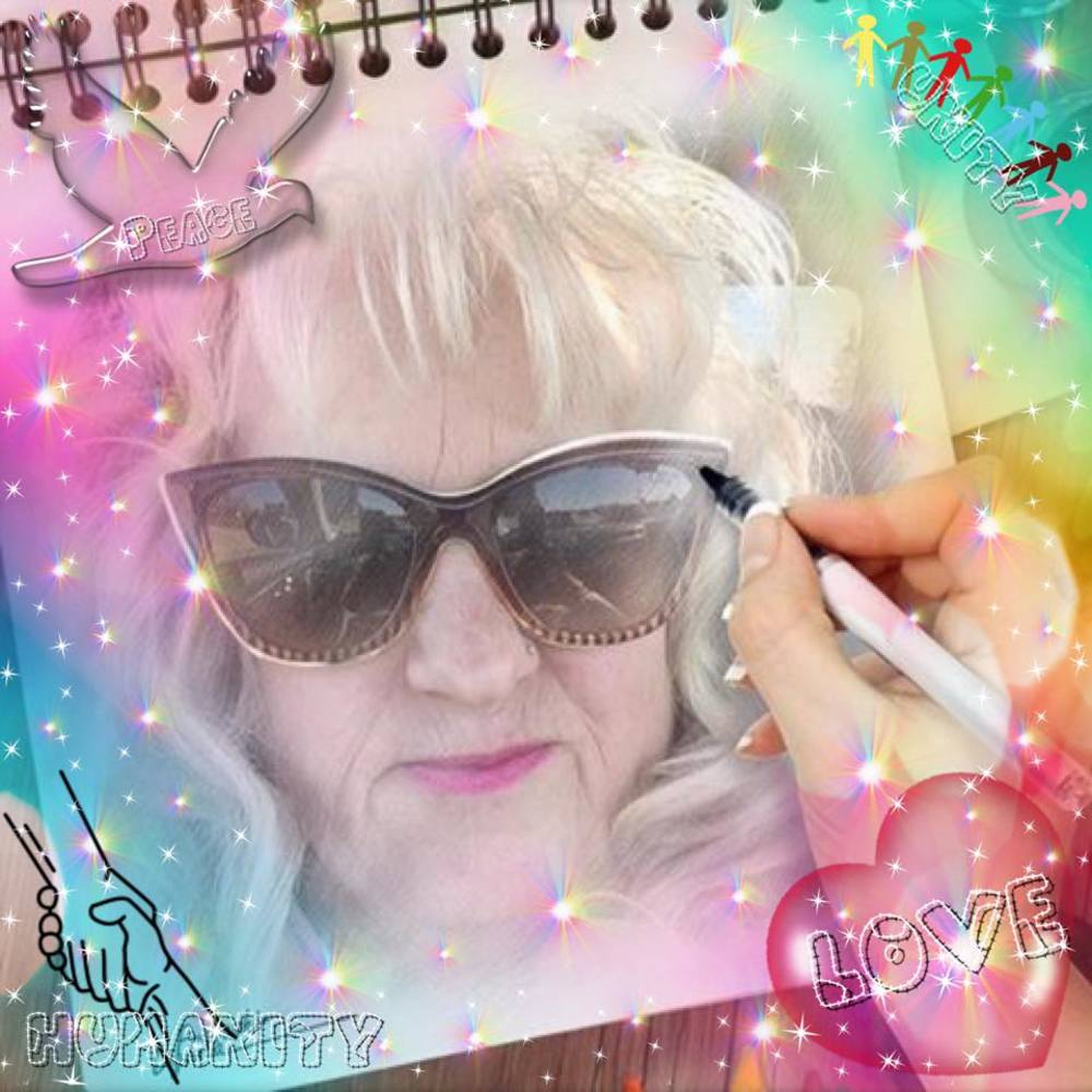 Meet your Posher, Debbie